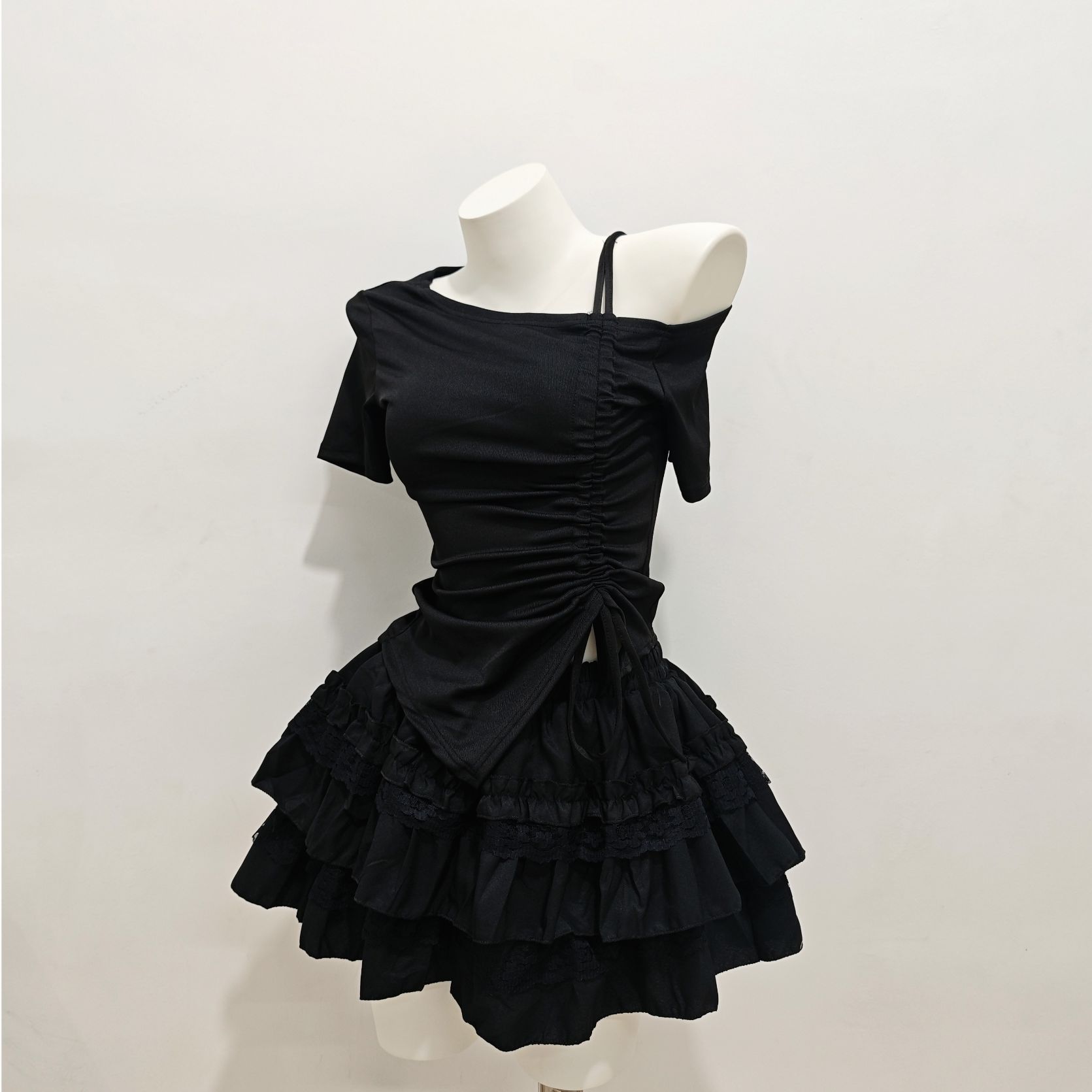 Black Lace Cake Tutu Skirt, Sweet Skirt, Slimming Look and Anti-Exposure, Slant Collar, Drawstring Short-Sleeved Top Suit for Women