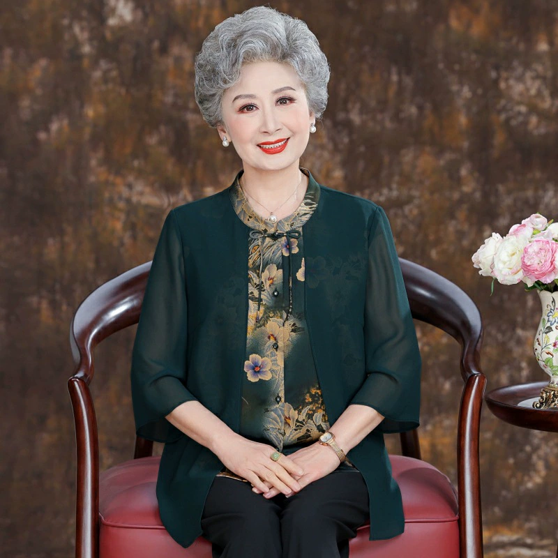 Люди среднего и пожилого возраста летняя новая рубашка женская иностранная мама поддельная две рубашки 60-летняя бабушка костюм жена летняя одежда