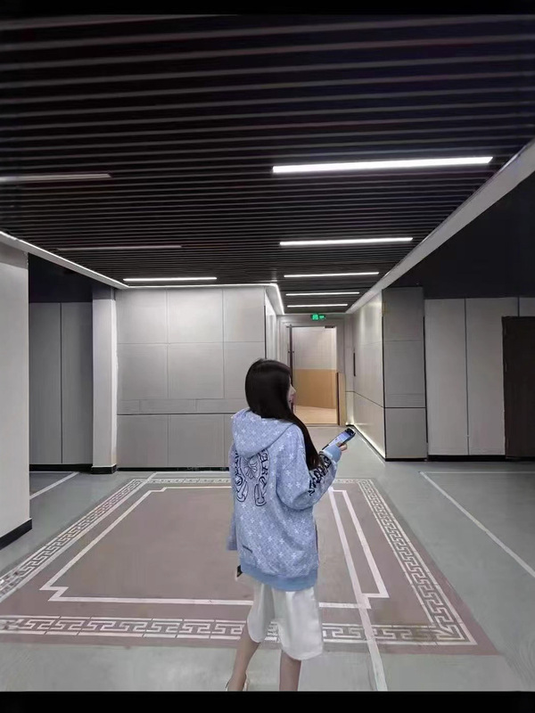 高品质~2025新款跨境CH卫衣十字架马蹄情侣拉链连帽卫衣外套女款|undefined