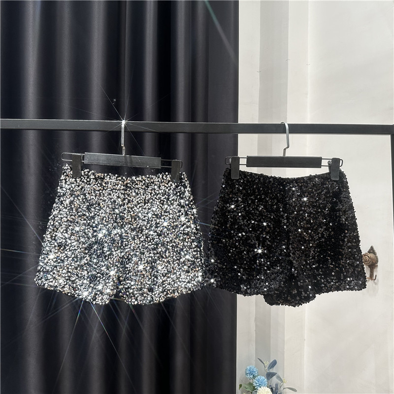 Women's Daily Streetwear Solid Color Shorts Sequins Casual Pants Flared Pants display picture 7