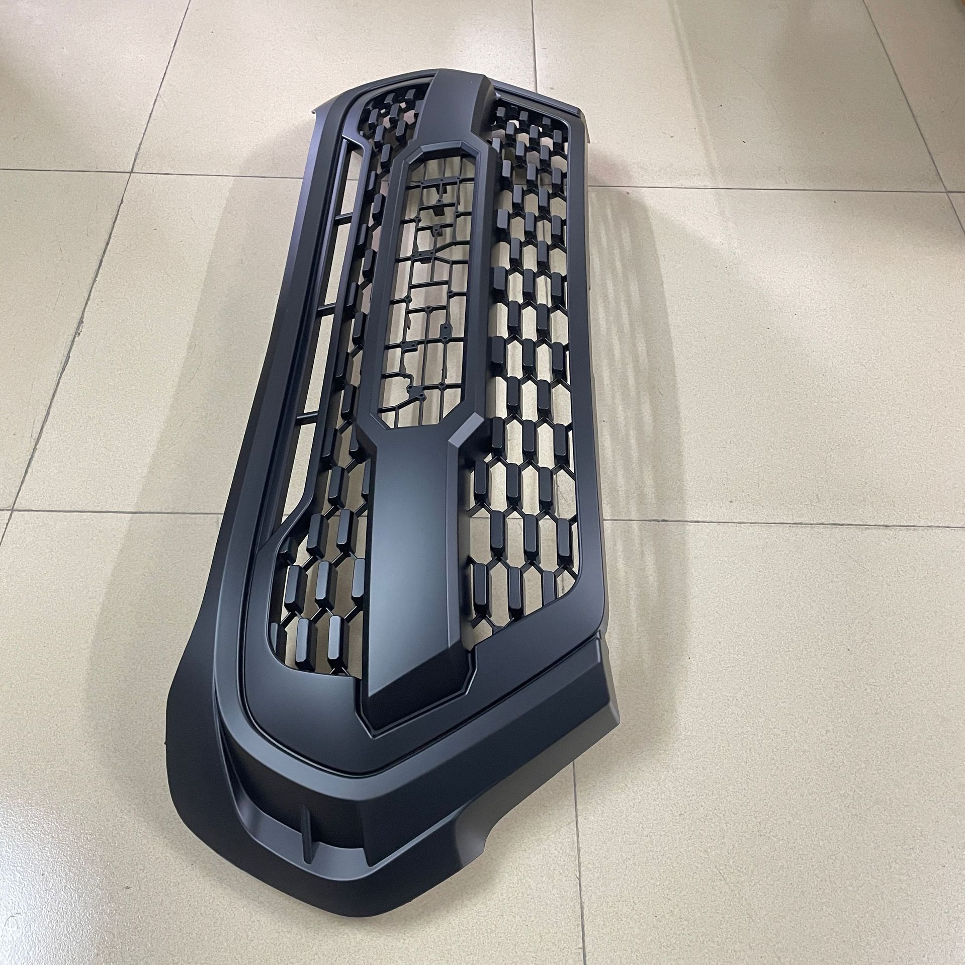 Toyota Pickup Grille