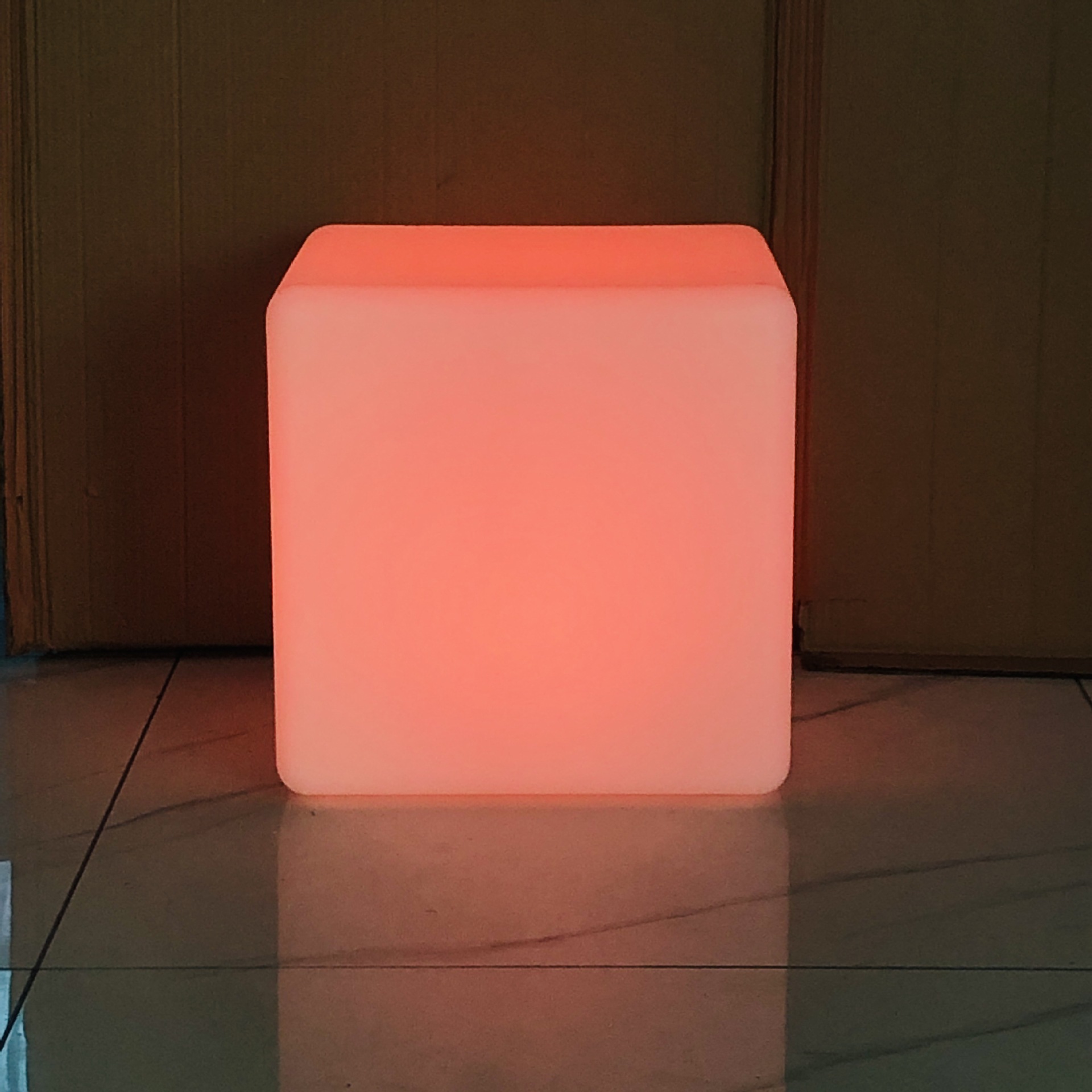 Hot sale LED taburetes cubo luminoso KTV bar silla luminoso al aire libre muebles impermeables taburetes de plástico cuadrado