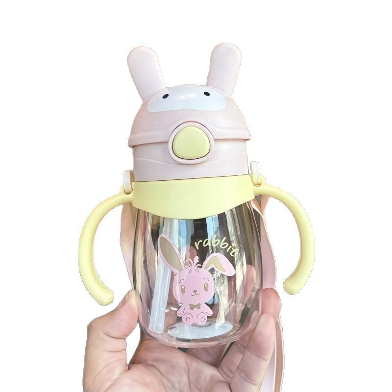 Xinbei bebés bebés tazas de aprendizaje de bebidas lindas tazas de plástico de niñas mangas de doble propósito tazas de paja de dibujos animados al por mayor