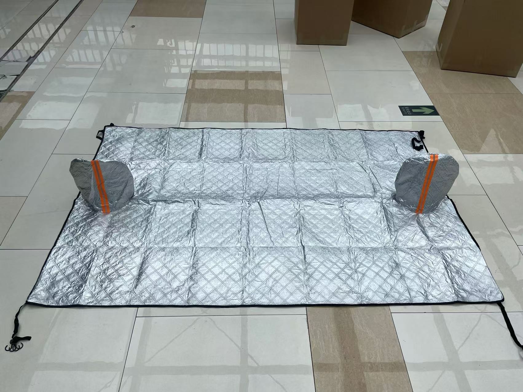 Cubierta de vidrio del parabrisas delantero del coche transfronterizo protector solar protector contra la nieve parabrisas del coche protector contra el sol protector contra la nieve cubierta de la ventana