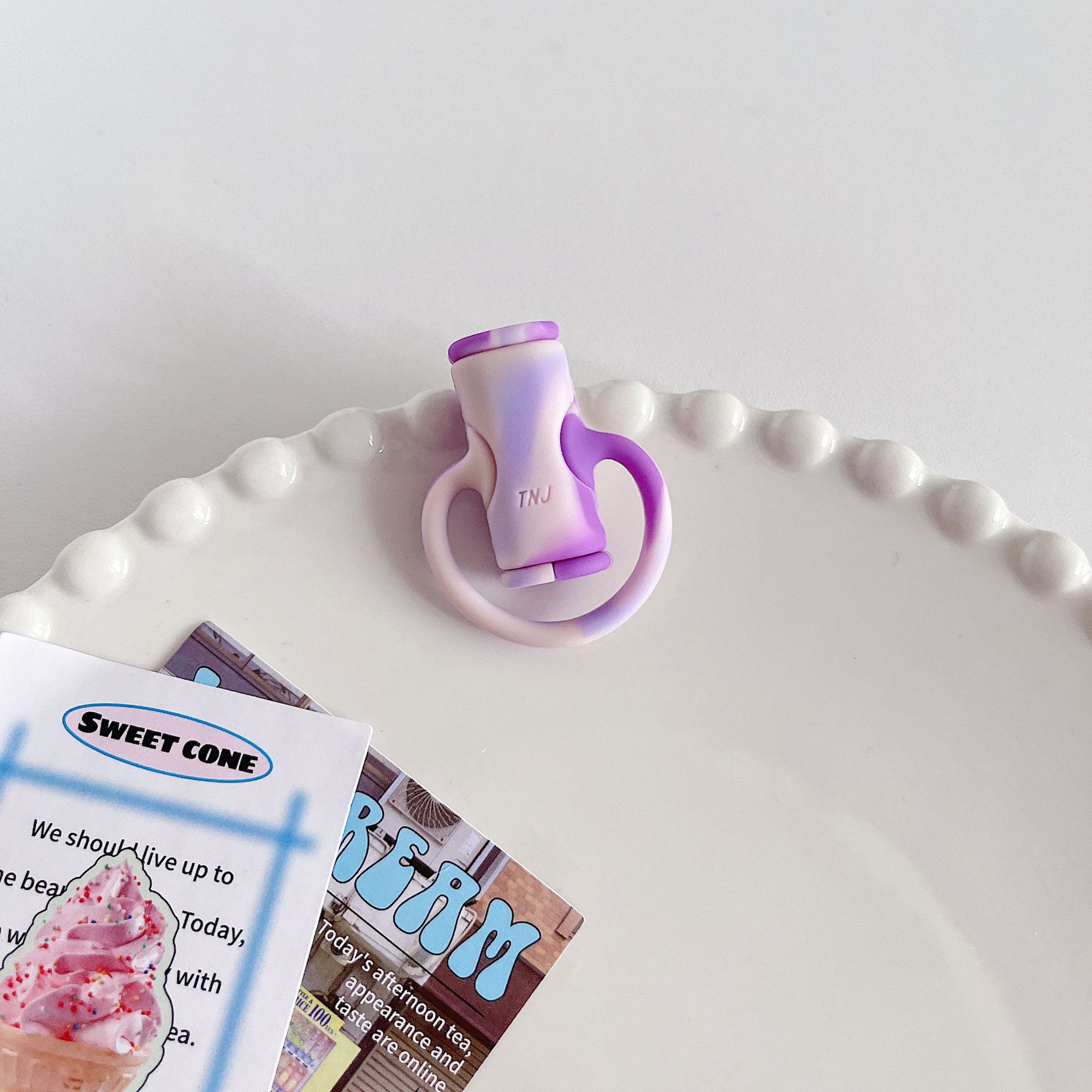 Cable de datos del teléfono móvil cubierta protectora silicona de dibujos animados dos en uno Cable de protección anti-fractura cubierta protectora de la cabeza del hilo de carga