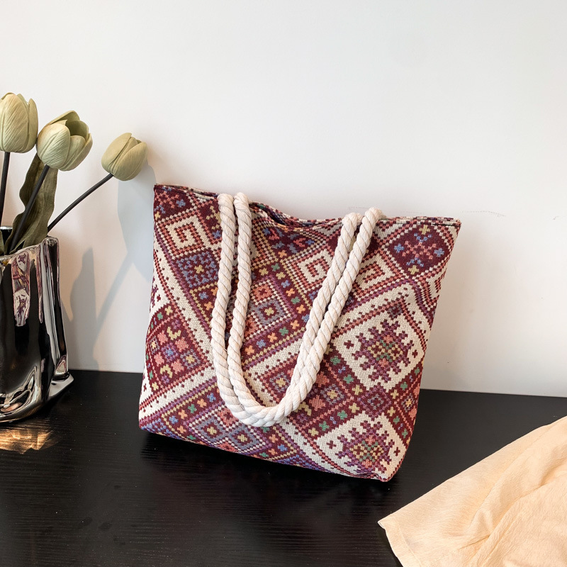 Summer shoulder bag