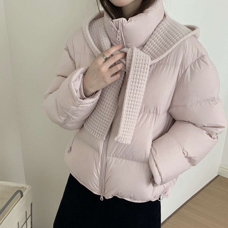 Korean-Style White Duck down Sweet Short down Jacket for Women, Winter 2026, with Detachable Knitted Hood, Thickened and Warm Puffer Jacket