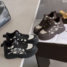 2025年秋冬季新款时尚圆头厚底舒适百搭休闲系带加绒女鞋厚底板鞋