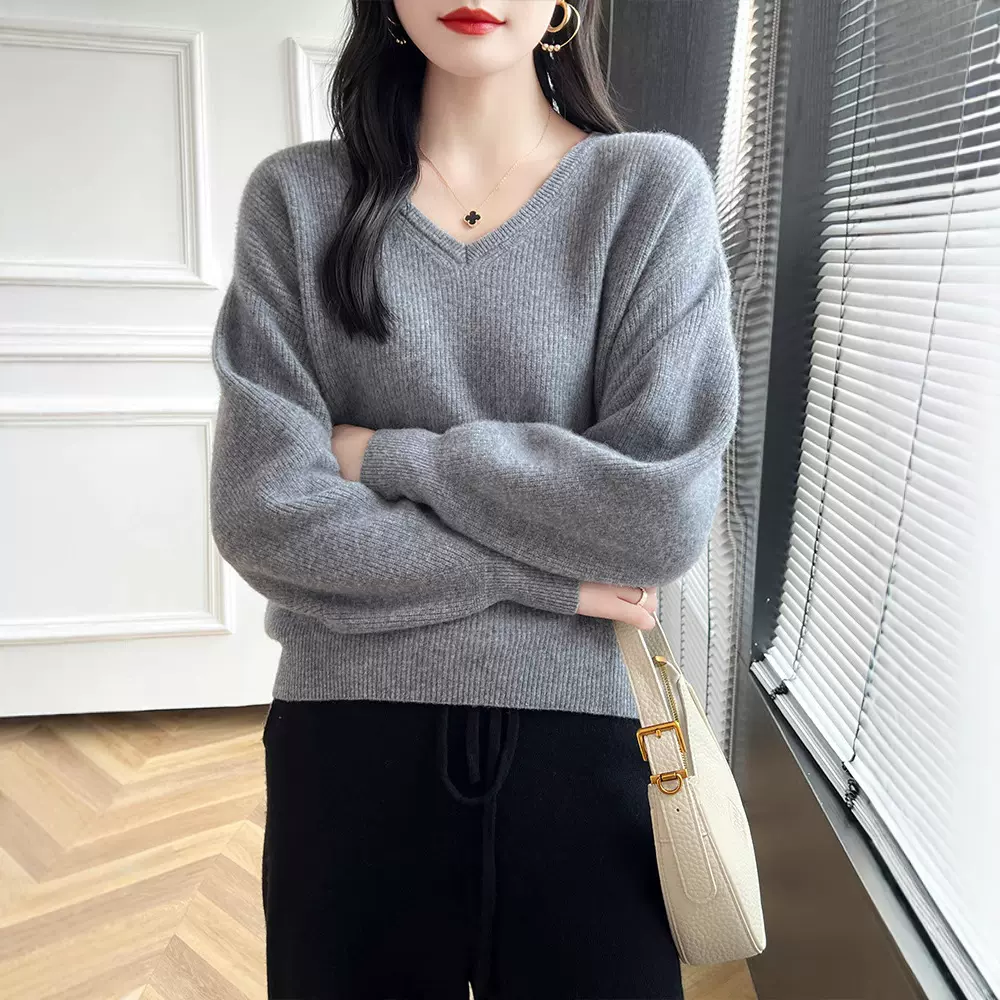 秋冬V领100羊毛衫长袖套头毛衣女宽松显瘦羊绒纯色休闲针织打底衫
