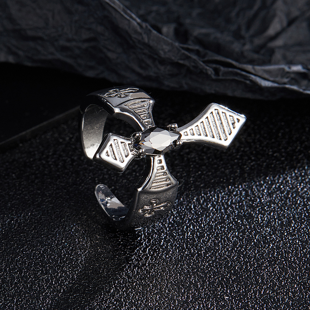 Vendita calda con senso del design personalizzato, anello di apertura a croce in zirconio_voghion.com