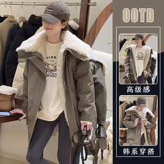 2025冬季新款韩版时尚大翻领拼接仿羊羔加厚派克服外套保暖棉服女