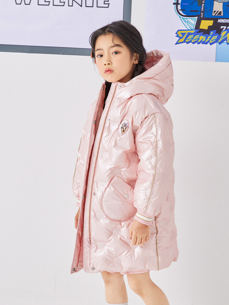 TW Little Bear qizlar uchun kuz va qish uchun zamonaviy va yoqimli kapshonli pastga tushirilgan kurtka (TKJD228654K)