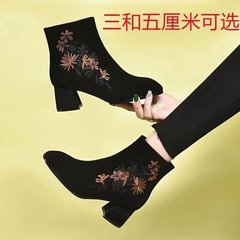 绣花靴2025秋冬新款磨砂绒面马丁靴民族风短靴加绒粗跟百搭单靴女