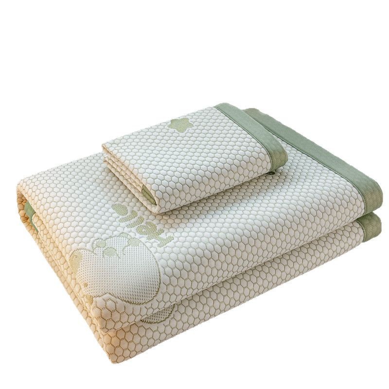 Colchoneta refrescante de seda helada de grado A para maternidad e infancia, colchoneta de seda helada, protector de colchón, juego de tres piezas de colchoneta suave lavable a máquina para verano con aire acondicionado