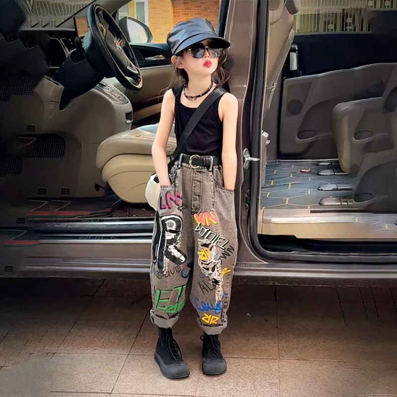 Джинсы с дырками