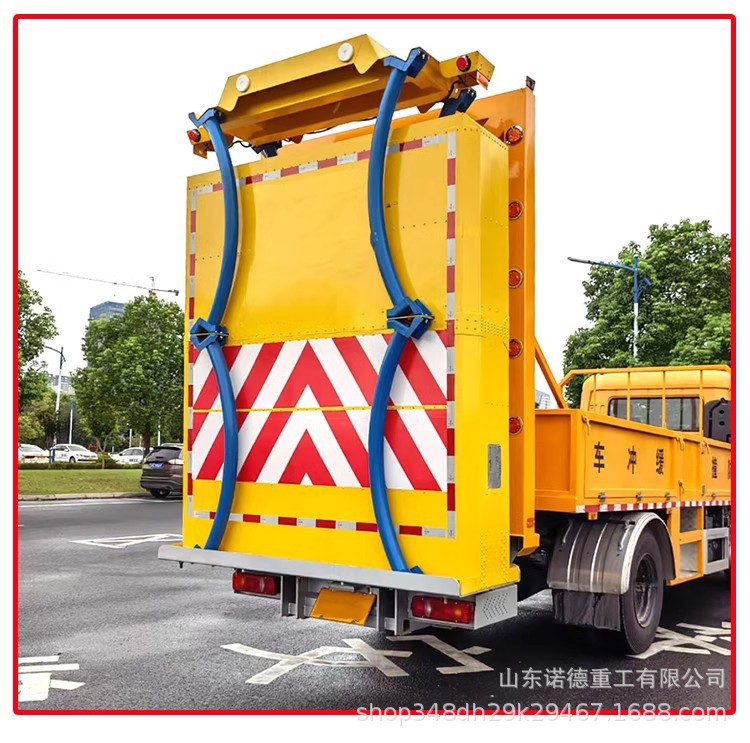 Manufacturer Direct Delivery Anti-Collision Buffer Vehicle Manufacturer Supplies Road Clearing and Guidance Vehicle Road Construction Safety Anti-Collision Vehicle