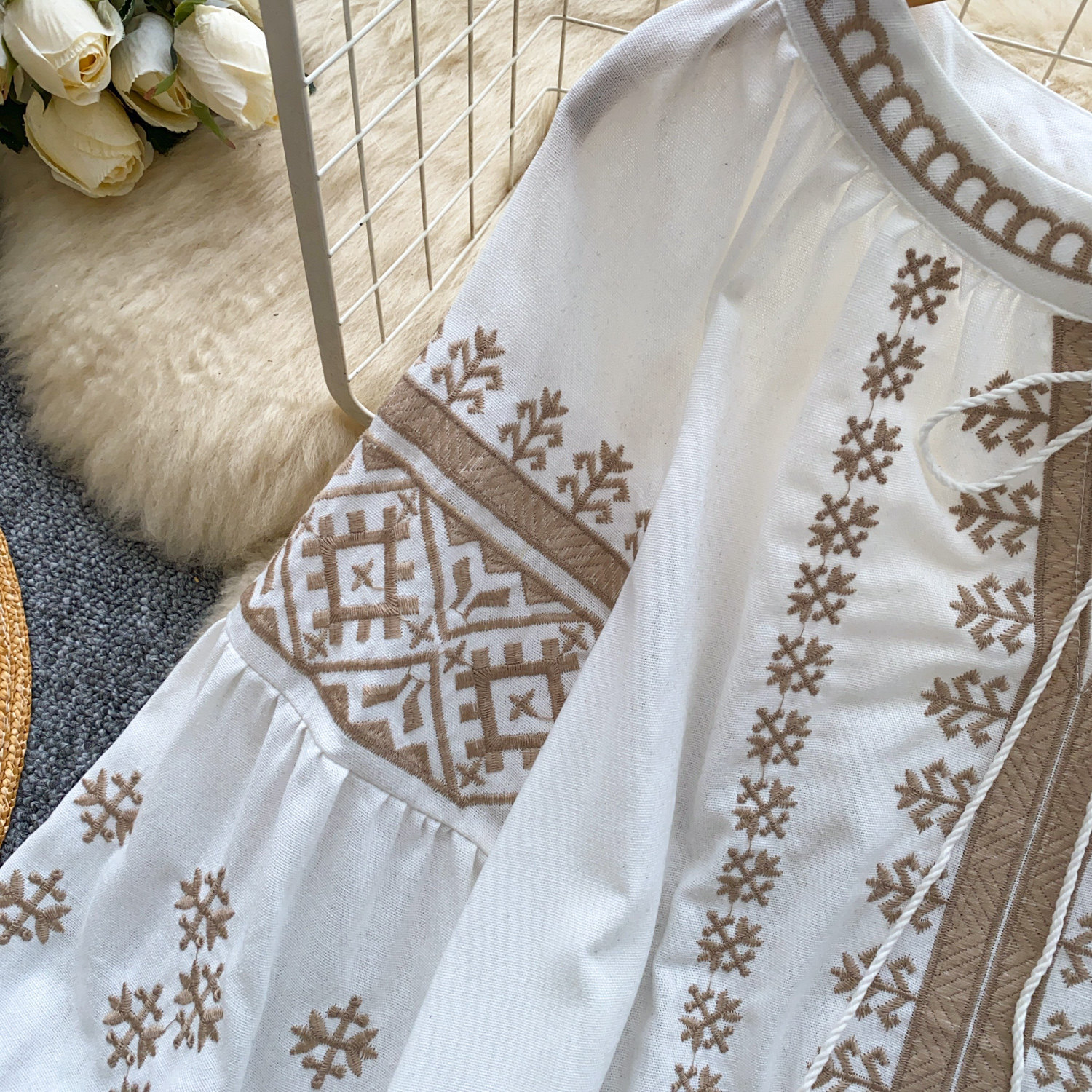 Women's Retro Embroidered Ethnic Style Shirt Skin Friendly Breathable Loose Fit Slimming Tie Waist Lantern Sleeves Long Sleeves Commuter Top_ecoleips.com