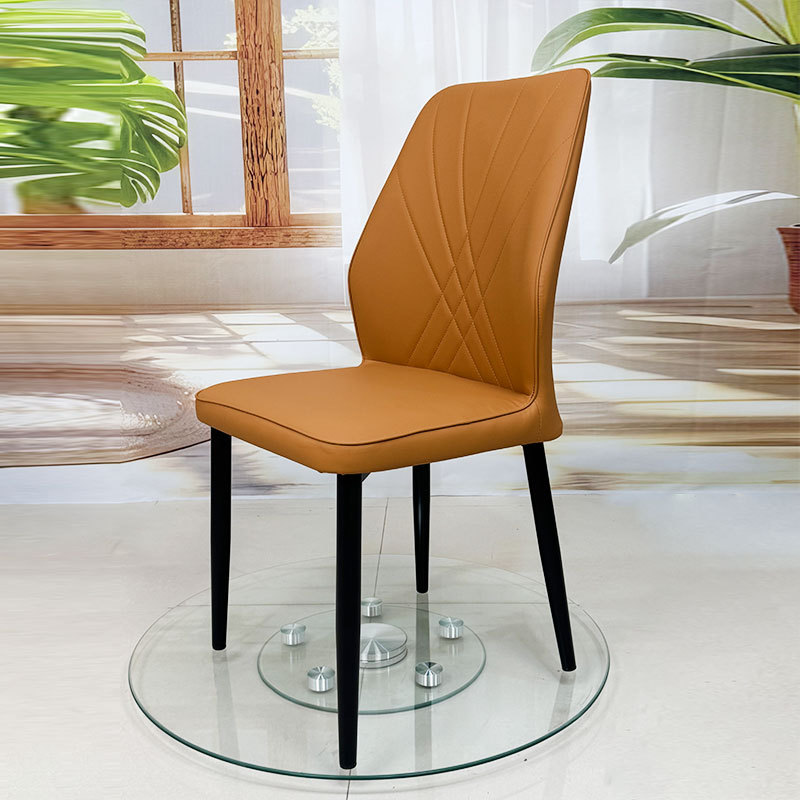 Silla de comedor con tablero de pizarra, estilo crema de lujo ligero, silla con respaldo, uso doméstico moderno y minimalista, venta al por mayor del fabricante, tapicería suave, estructura de metal.