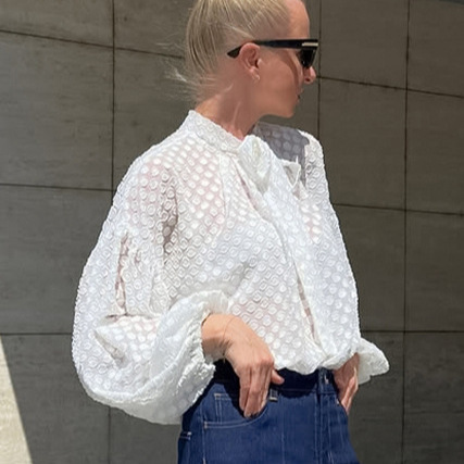 European and American Autumn and Winter French White Polka Dot Jacquard Lace Elegant Lantern Sleeves Tie Collar Work Clothing Versatile Top European and American Autumn and Winter French White Polka Dot Jacquard Lace Elegant Lantern Sleeves Tie Collar Work Clothing Versatile Top