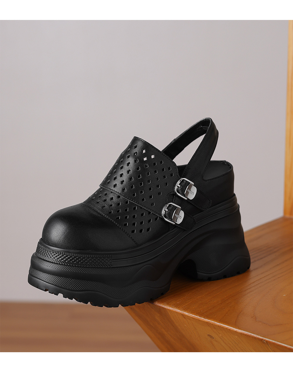 Sandal cao gót nữ đế xuồng 12cm bít mũi hở gót phong cách La Mã — Màu đen, Màu trắng chi tiết 14