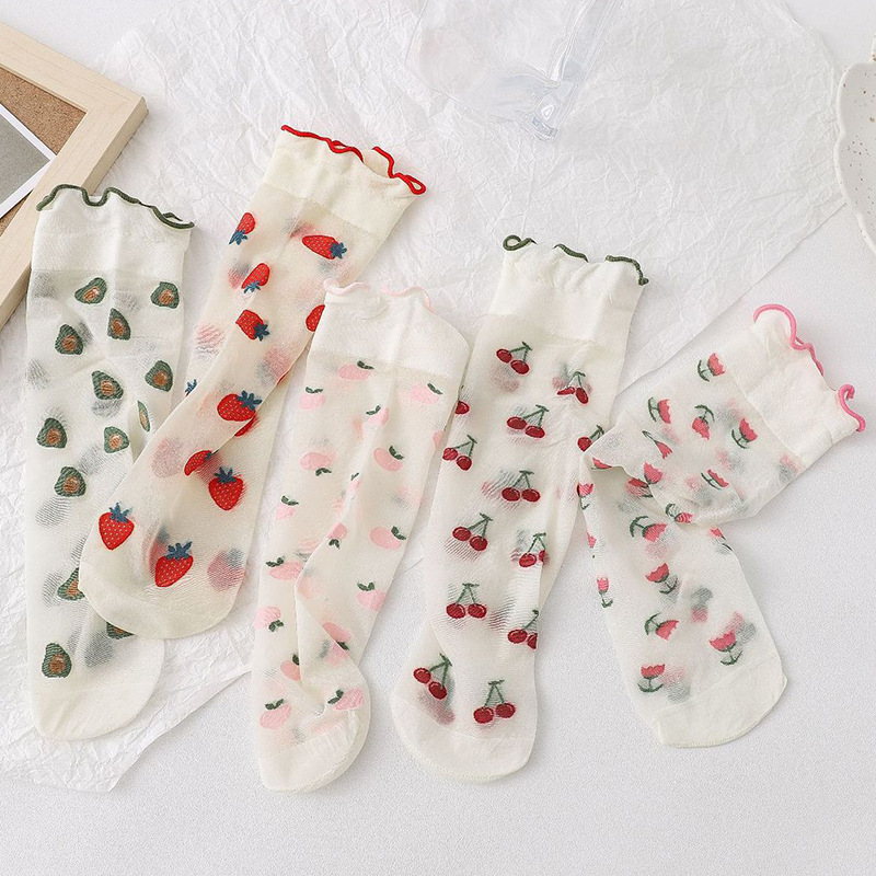 Japanese-Style Cute and Sweet Strawberry Crystal Silk Stockings for Women Wholesale, Odor-Resistant, Casual, Versatile, Antibacterial, and Odor-Preventing