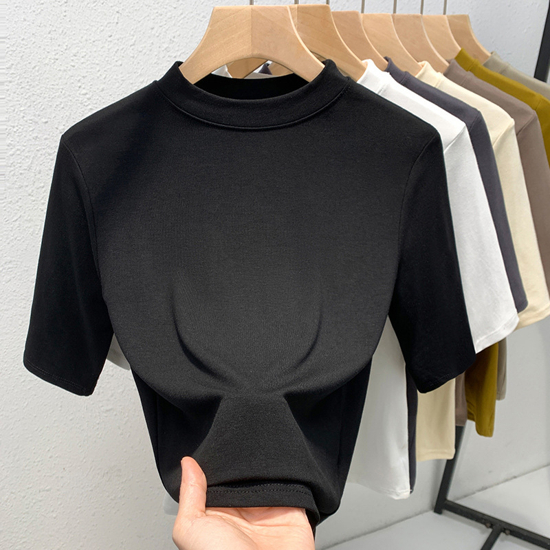 Camiseta de base delgada de cuello vertical, mujer de primavera 2025, camiseta de hombro con manga de cinco partes, se puede usar fuera de la sensación de alta calidad.