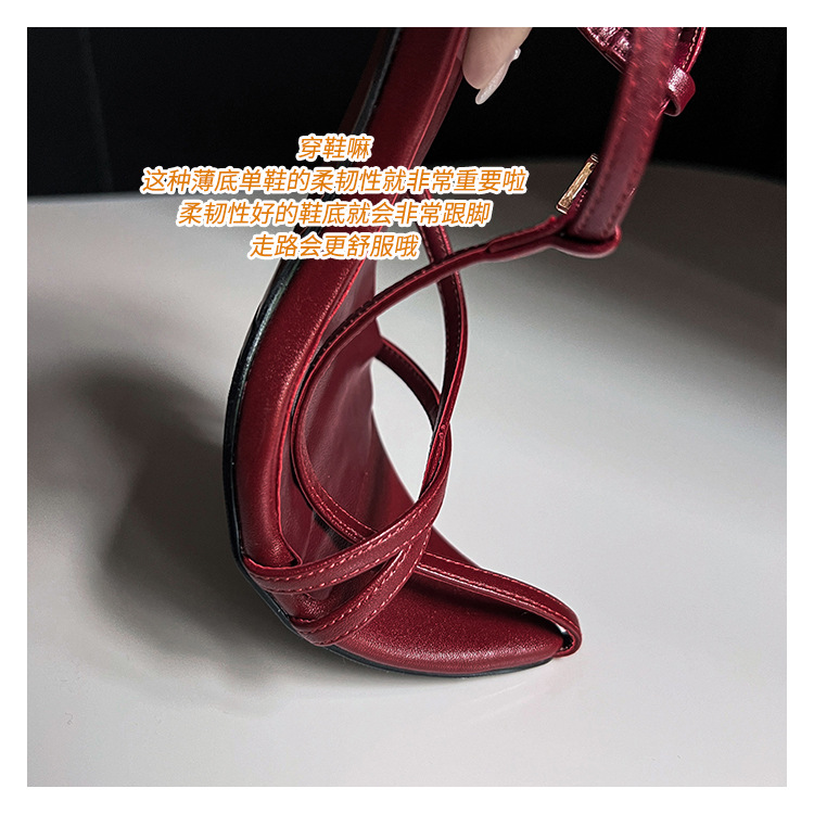 Sandal hở mũi nữ quai mảnh gót mèo con 4 cm phong cách tối giản — Màu đen chi tiết 11
