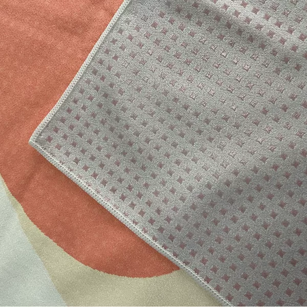 Non-Slip Yoga Towel Tie-Dye Printed Towel Pad Towel Sweat-Absorbent Yoga Blanket Non-Slip Particle Yoga Blanket Foldable