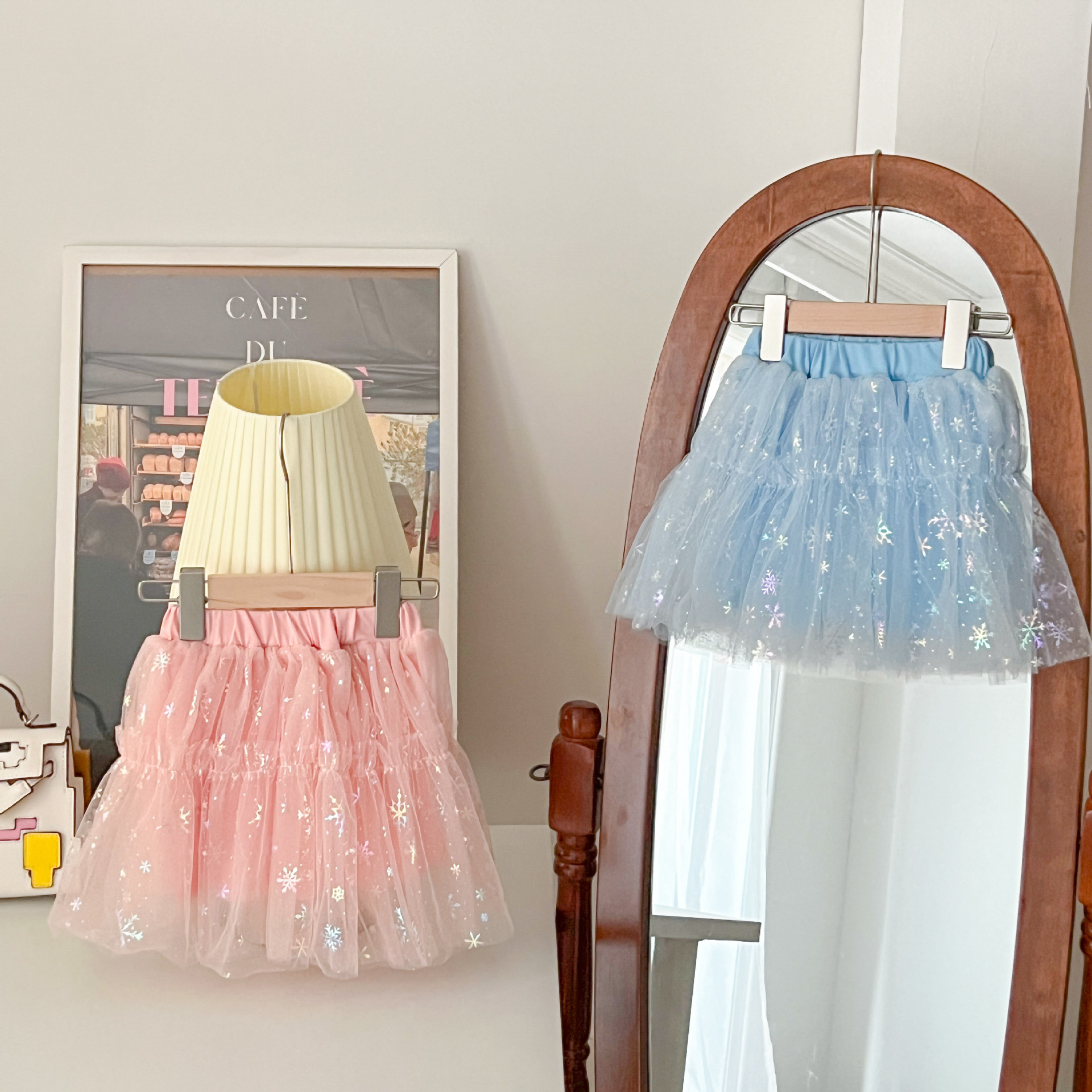 Europa y América Milán clásico comercio exterior ropa de nieve para niños primavera y verano ropa de princesa red