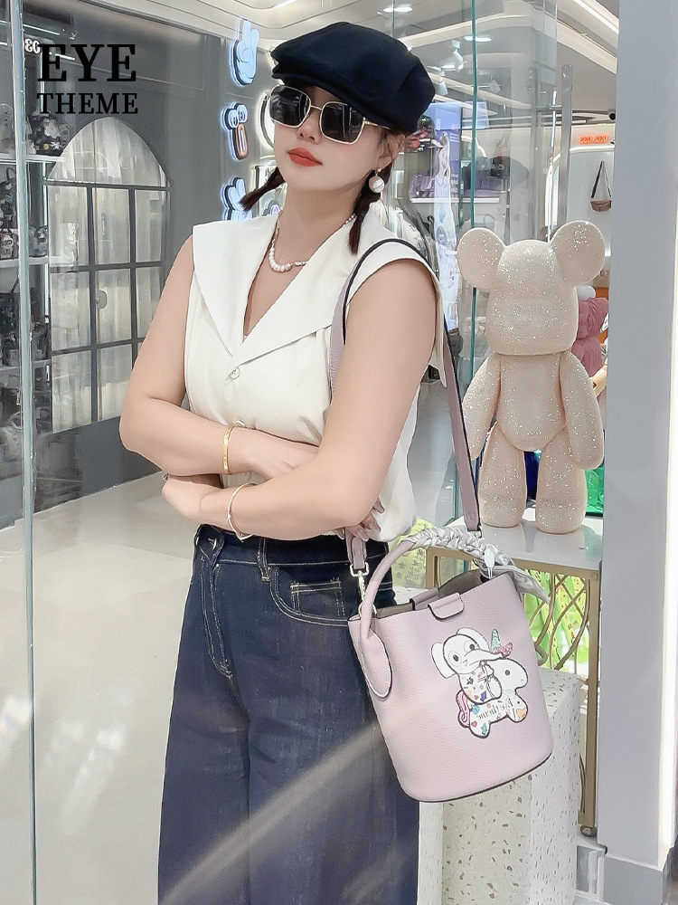 Diseño de impresión de dibujos animados bolsas de hombro de estudiantes bolsas para niños y madres con patrón de litchi en diagonal bolsas de cubos de elefantes 2673 #