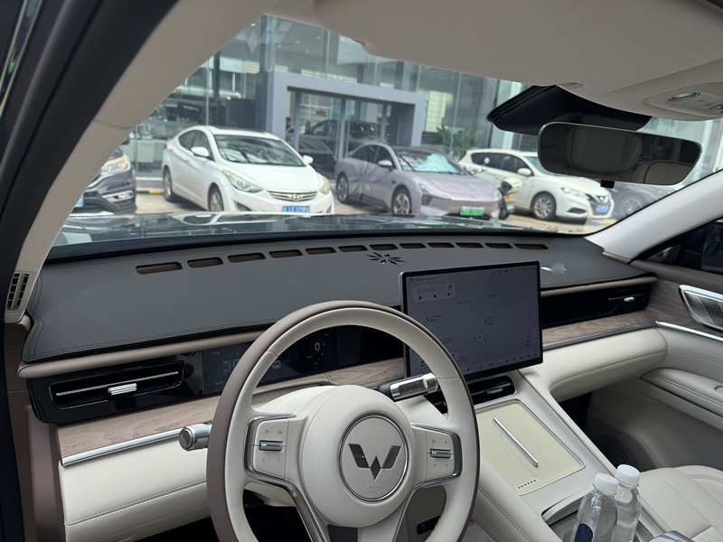 Wuling Starlight L central control instrument panel sunshade, heat-insulating suede anti-glare mat, decorative modification accessories wholesale