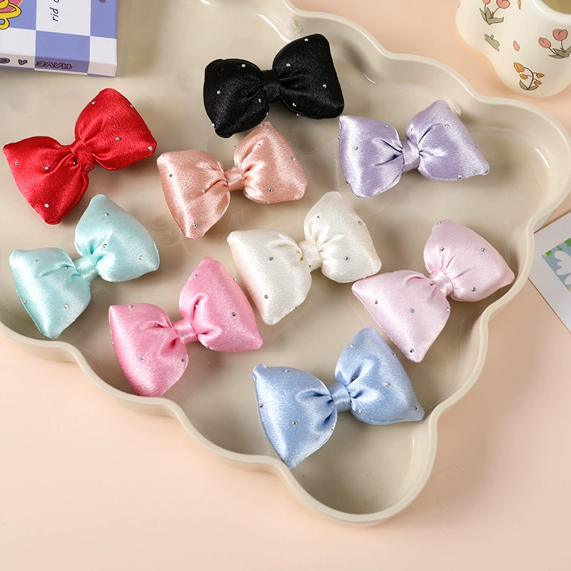 Свежий и простой аксессуар для волос с перламутровым хлопковым бантом и брошью со стразами в виде костяного узла. Аксессуары для обуви и носков своими руками.