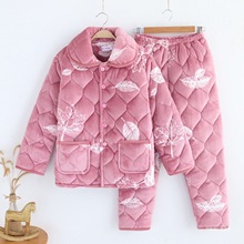 ����������Ůʿ�Ӻ�˯�¼Ҿӷ��������ӊA���\���m�q��ů���b