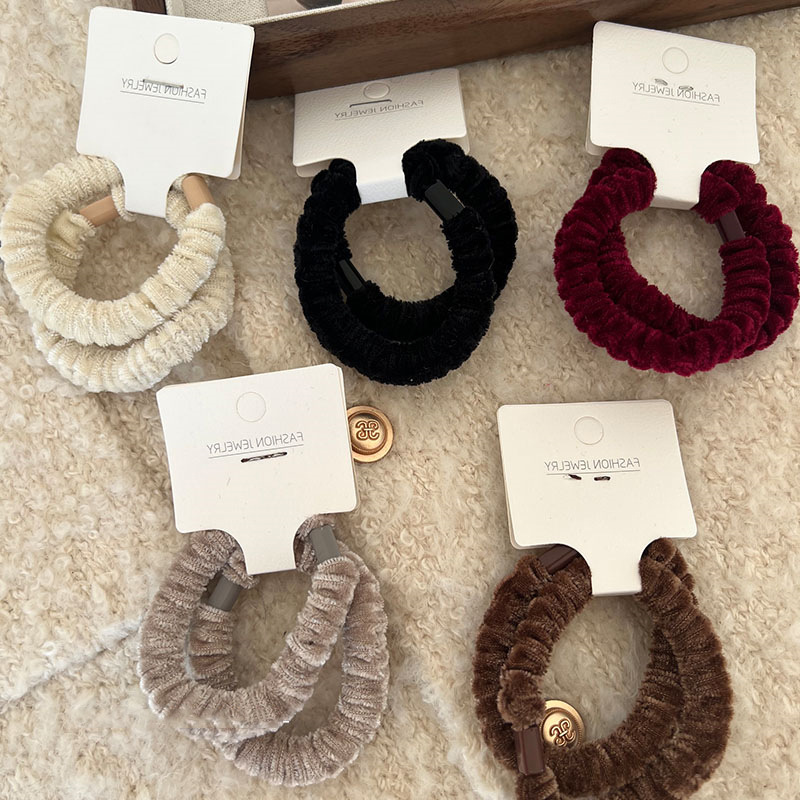 20g Weight Hair Tie Hair Accessories Type 1 Piece Quantity Daily Occasion Plush Material Solid Color, Horse Pattern Winter, Autumn, Autumn&Winter Season Women's Gender Simple Style Style Simple Style Women's Solid Color Horse Plush Hair Tie 3