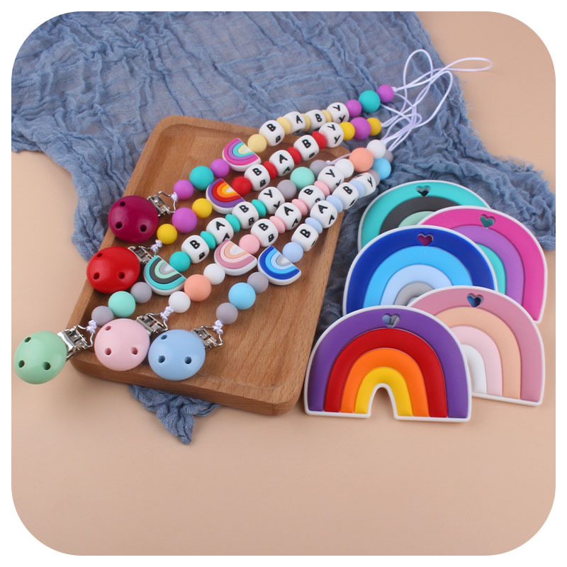 Bebé de dibujos animados colorido rojo de silicona teether stick teether nuevo nombre del bebé chupete cadena traje teether