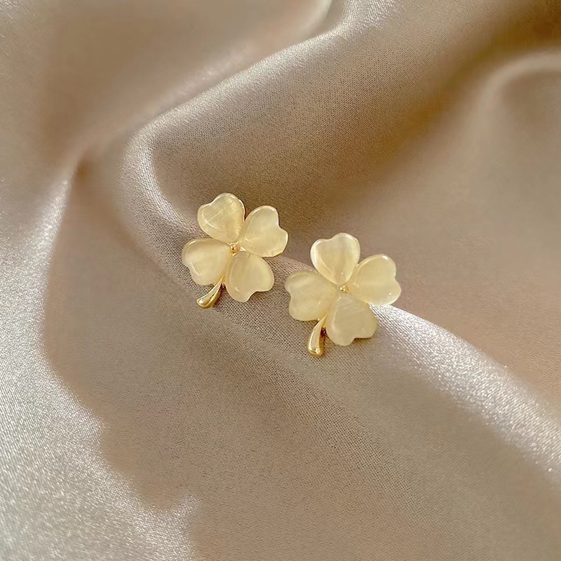 売れ筋の日本と韓国のパールイヤリング、万能イヤリング、キャッツアイイヤリング、インシンプルイヤリング、女性用卸売|undefined