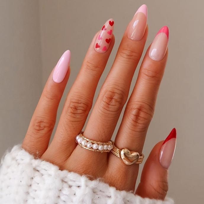 24 Pieces of Heart Printed Pattern French Wearable Nails Cross-Border Simple Manicure Nails European and American Pure Color Wearable Nails
