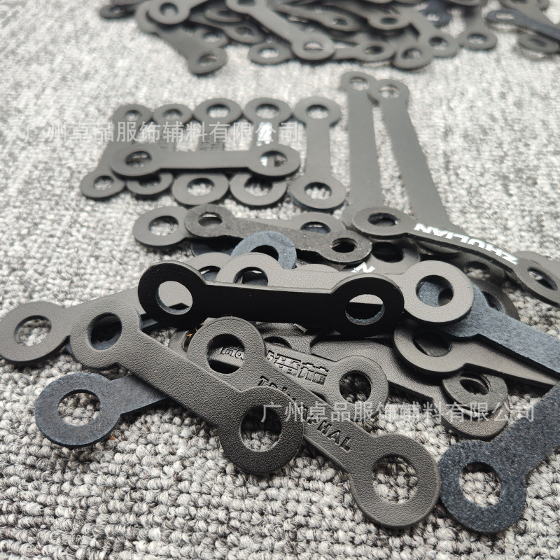 皮标工厂直销 现货手工PU皮革商标服装辅料皮牌压花