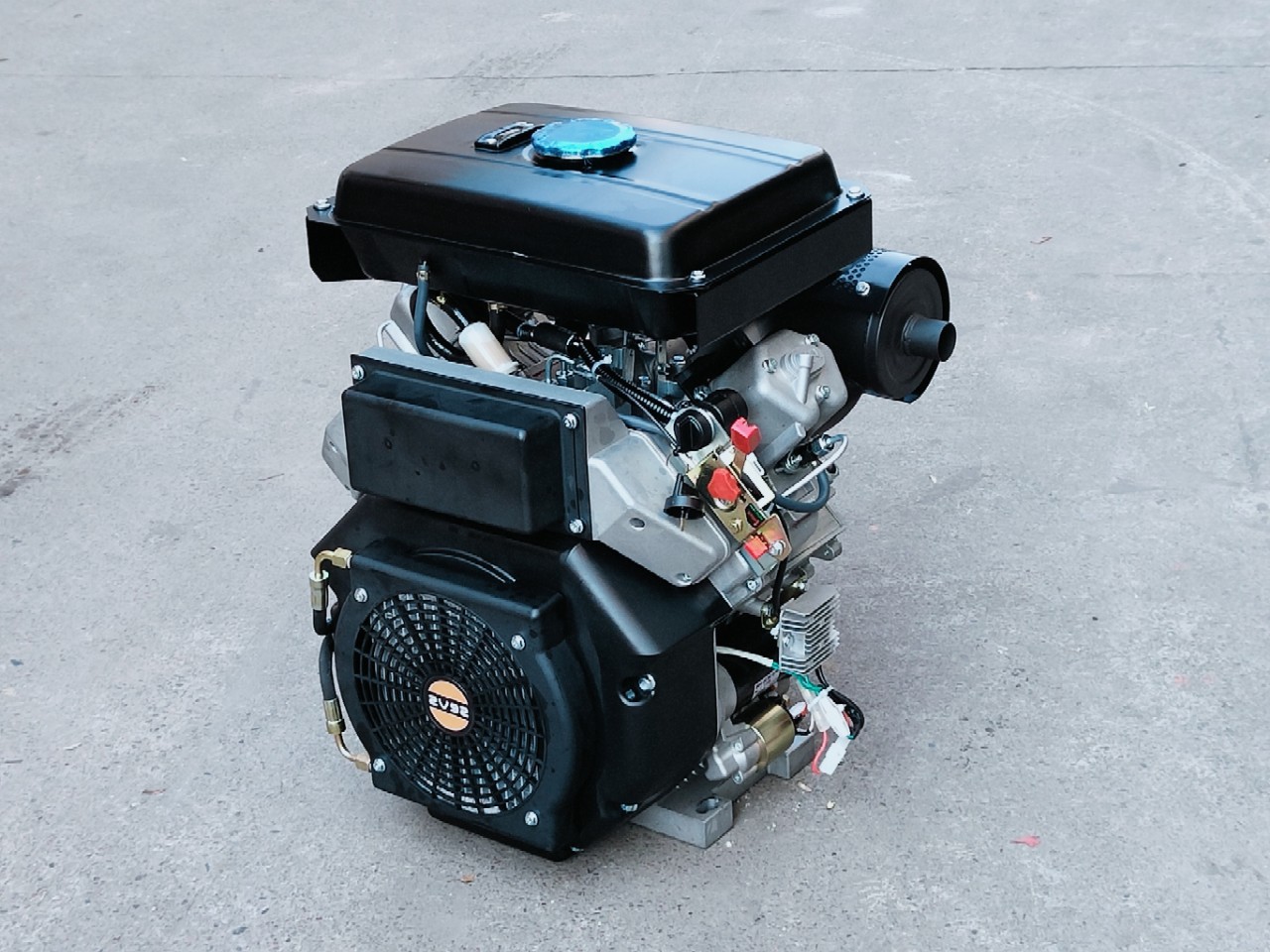 Double-cylinder V-type air-cooled diesel HD2V92F displacement 997cc16kw hydraulic pump station Marine harvester Hua slip