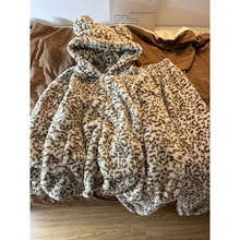 ܛŴŴ���y�Bñ��ůɺ���q˯��Ů����2025�¿�Ӻ�ӽq���b�Ҿӷ�