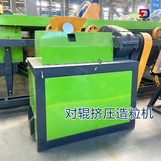 融雪剂生产设备 盐类融雪剂对辊挤压造粒生产线 可定制产能