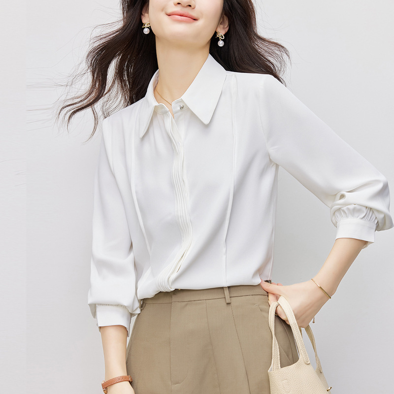This Year's Trendy Blue Shirt for Women, Spring/Summer 2026 New Style, Versatile, Loose Fit, Slimming Design, Unique Top