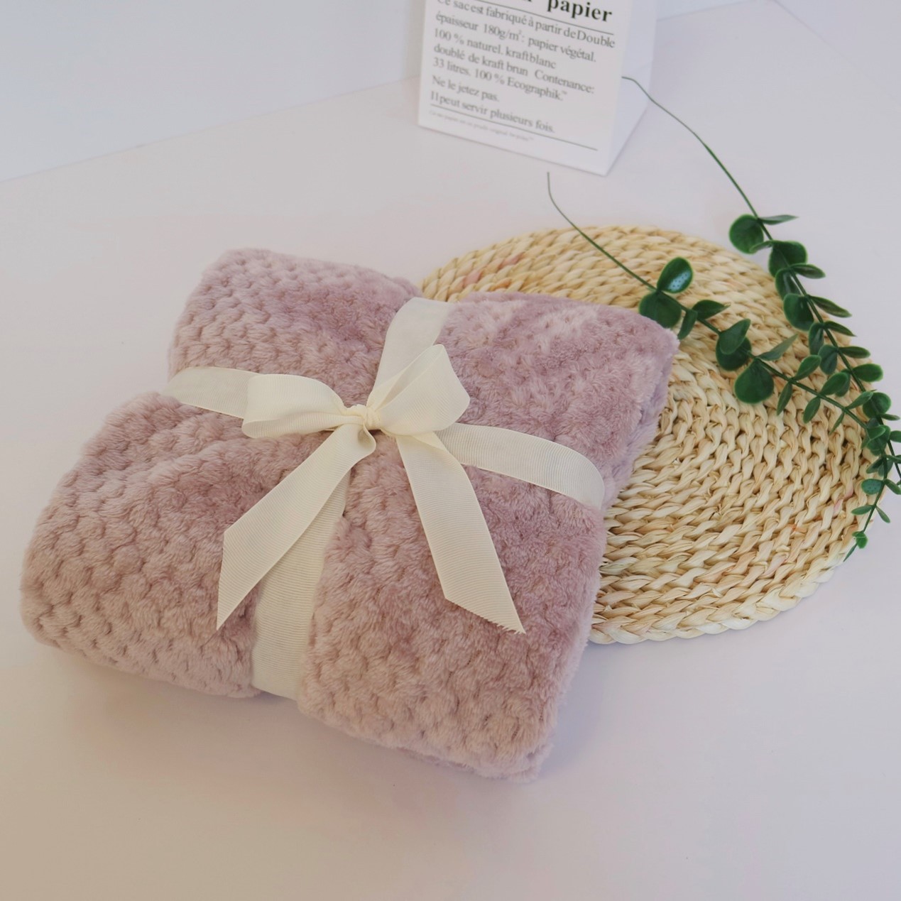 加厚秋冬毛毯双面绒礼品毯儿童毛毯盖毯长毛绒PV绒库存礼品毯批发