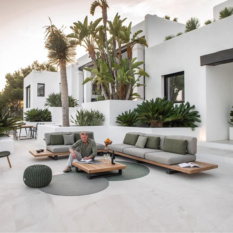 Sofá de teca al aire libre patio a prueba de agua y protección solar diseñador al aire libre villa hotel balcón combinación de muebles de madera anticorrosiva
