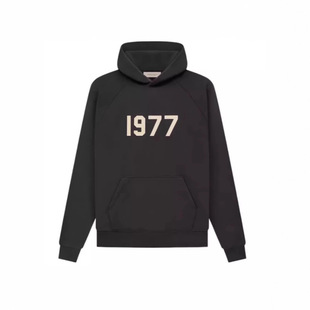 ESSENTIALS�l���г��;���ʽ�ӽq�¿��Bñ��1977�l��