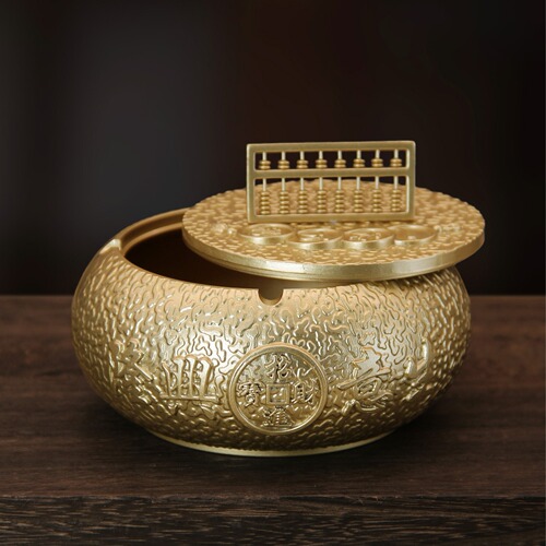 Relief home crafts ornaments pure brass with cover imitation fly ash ashtray office ashtray fashionable cigarette