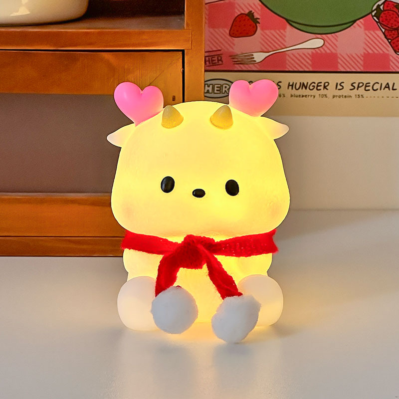 Luz nocturna de dragón pequeño de dibujos animados, lámpara de noche para dormitorio, luz ambiental, juguetes luminosos para niños, suministro al por mayor