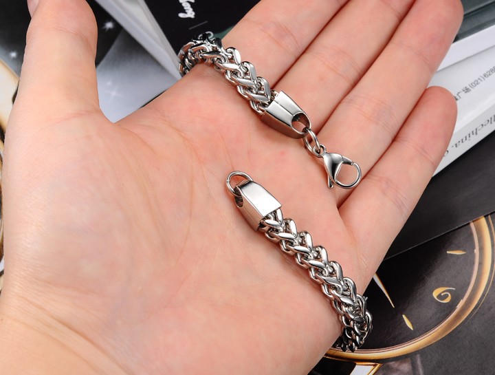 Men'S Gender Simple Style Geometric Titanium Steel Stoving Varnish Men'S Bracelets Men's Chain Bracelets