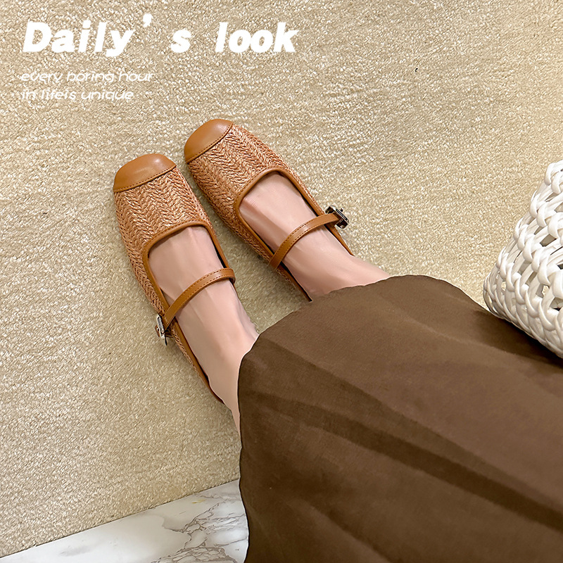 Grape Mom Summer retro tejido cuadrado hueco cabeza de una palabra con sandalias de tacón grueso Muller media pantuflas ropa exterior femenina