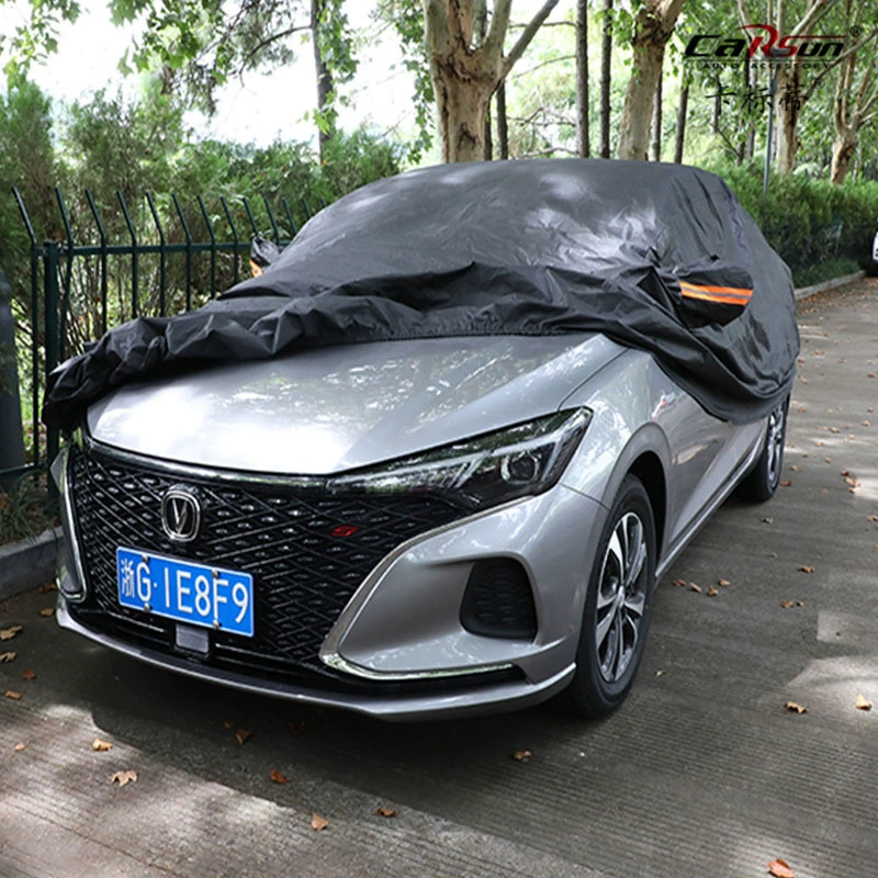 Чехол для автомобиля, черный снаружи и серебристый внутри, имитация полиэстера, мягкая алюминиевая пленка, подходит для всех сезонов, летняя теплоизоляция и защита от солнца.